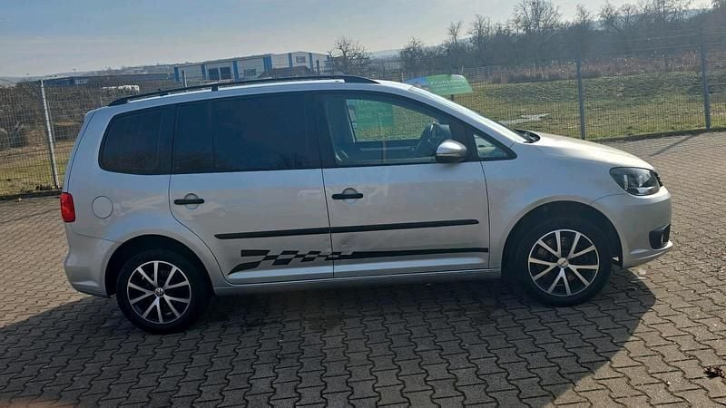 Gebraucht VW Touran 140 PS (102 kW) 2012 Grau Van / Kleinbus