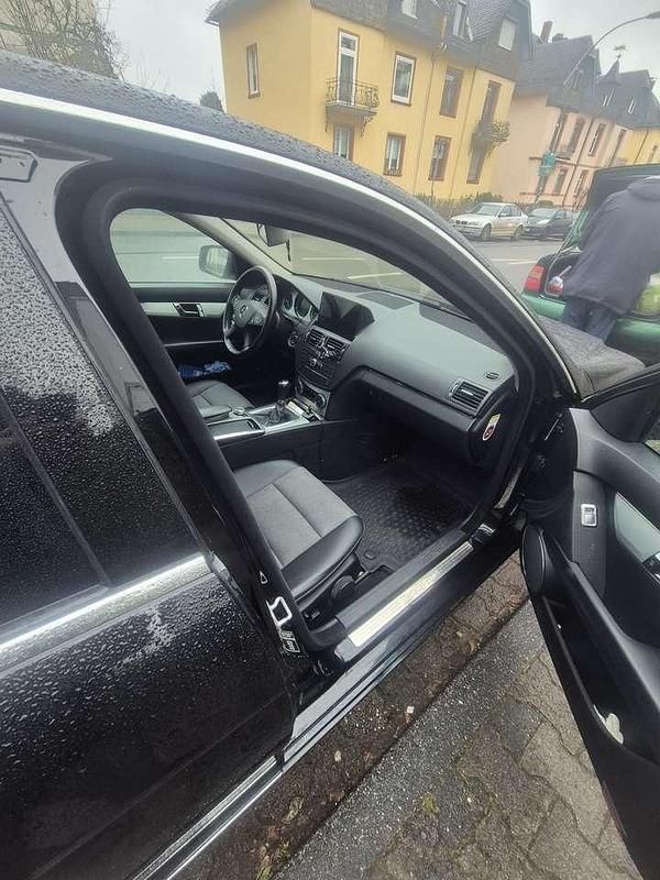 Gebraucht Mercedes C220 Avantgarde 170 PS (125 kW) 2007 Limousine