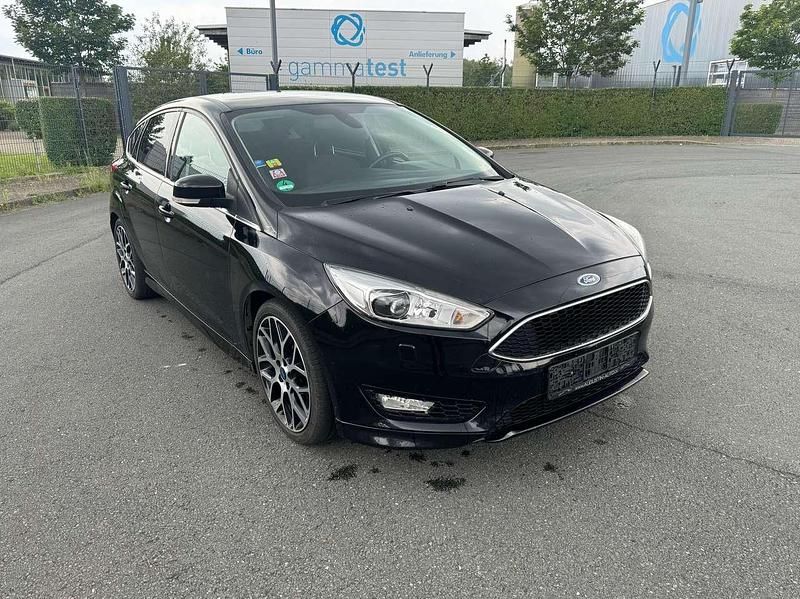 Gebraucht Ford Focus Titanium 182 PS (133 kW) 2016 Iridiumschwarz metallic Limousine