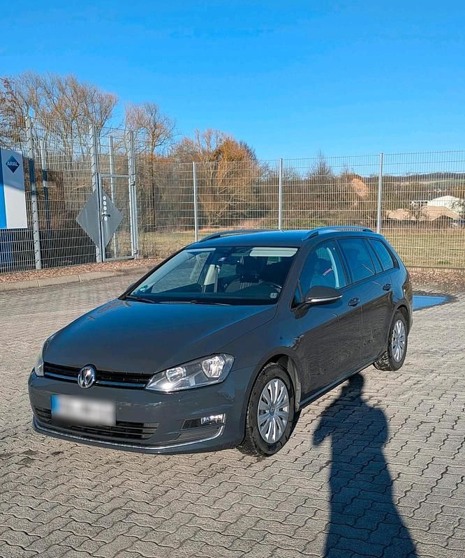 Gebraucht VW Golf VII LOUNGE 110 PS (80 kW) 2015 Grau Kombi