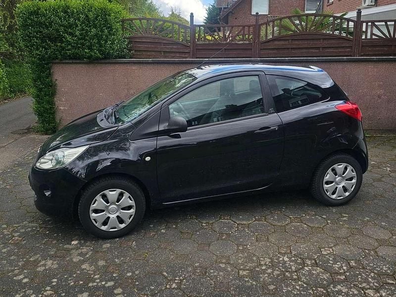 Second-hand Ford Ka 69 CP (50 kW) 2013 Negru Hatchback