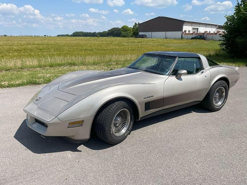 Second-hand Corvette C3 203 CP (149 kW) 1982 Coupe