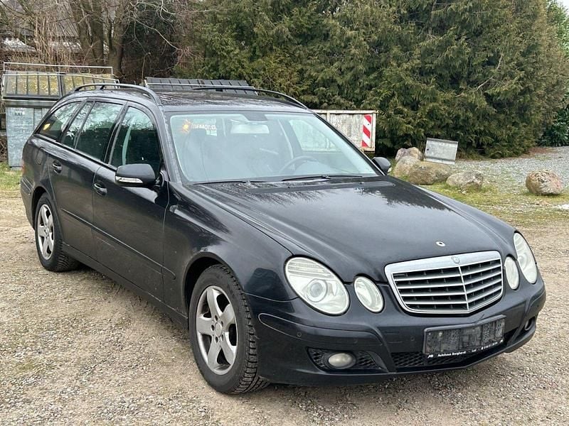 Gebraucht Mercedes E220 170 PS (125 kW) 2007 Schwarz Kombi