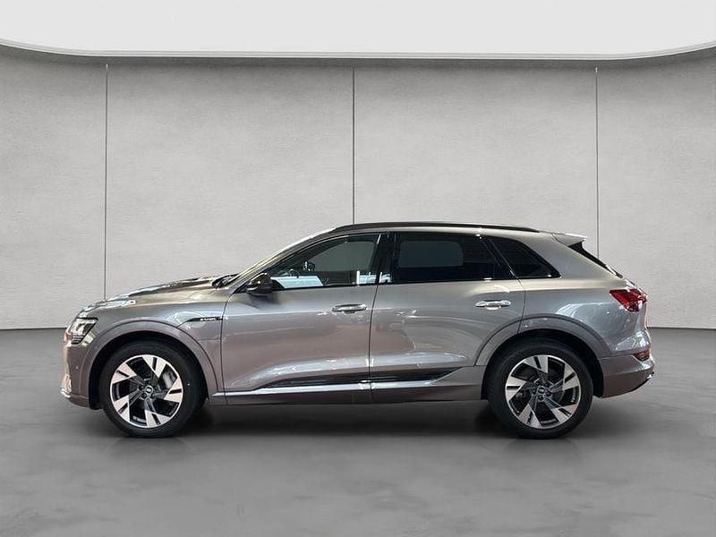 Second-hand Audi e-tron Advanced 300 kW (408 CP) 2021 Gri SUV