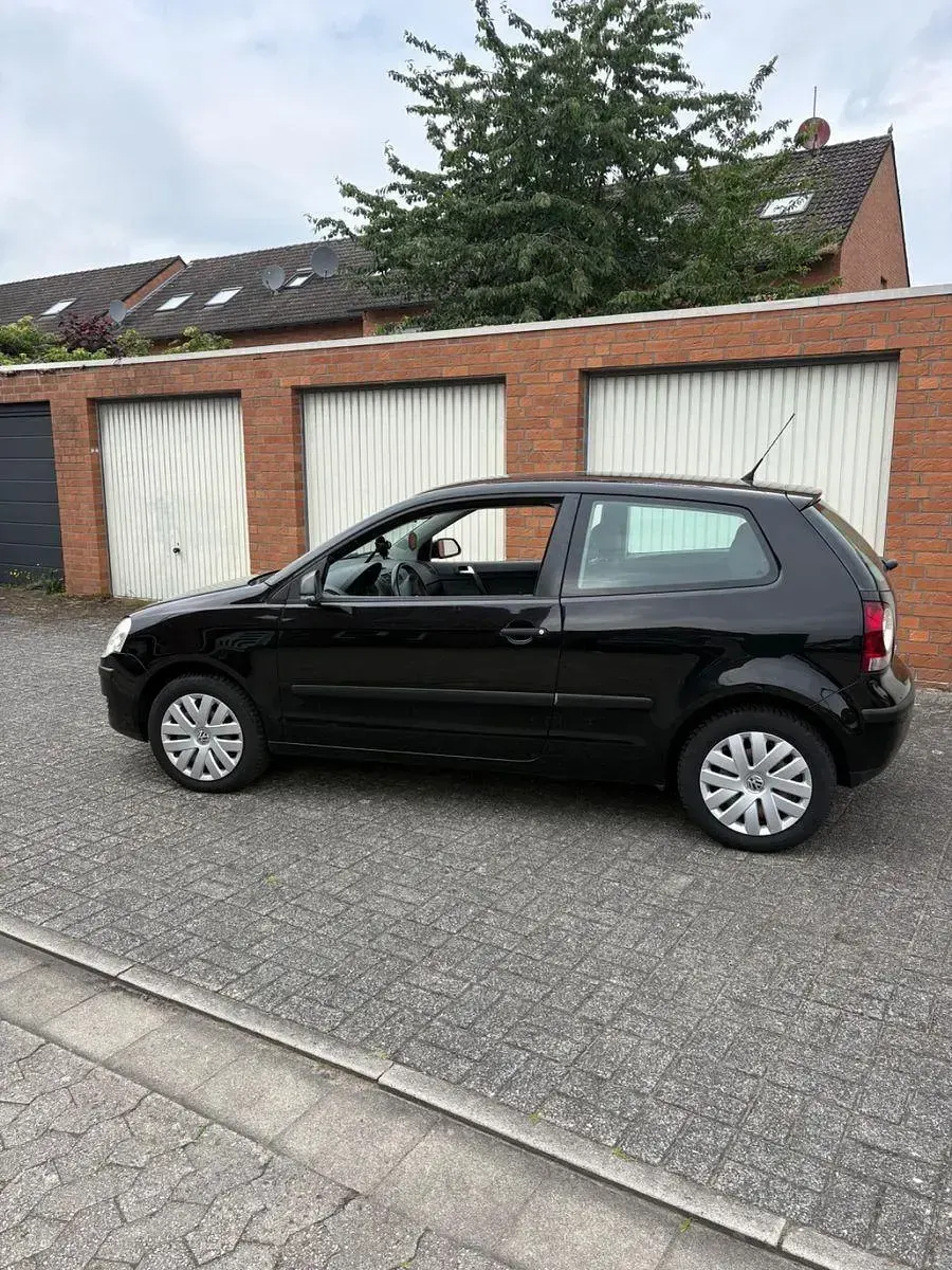 Gebraucht VW Polo 60 PS (44 kW) 2007 Schwarz Kleinwagen