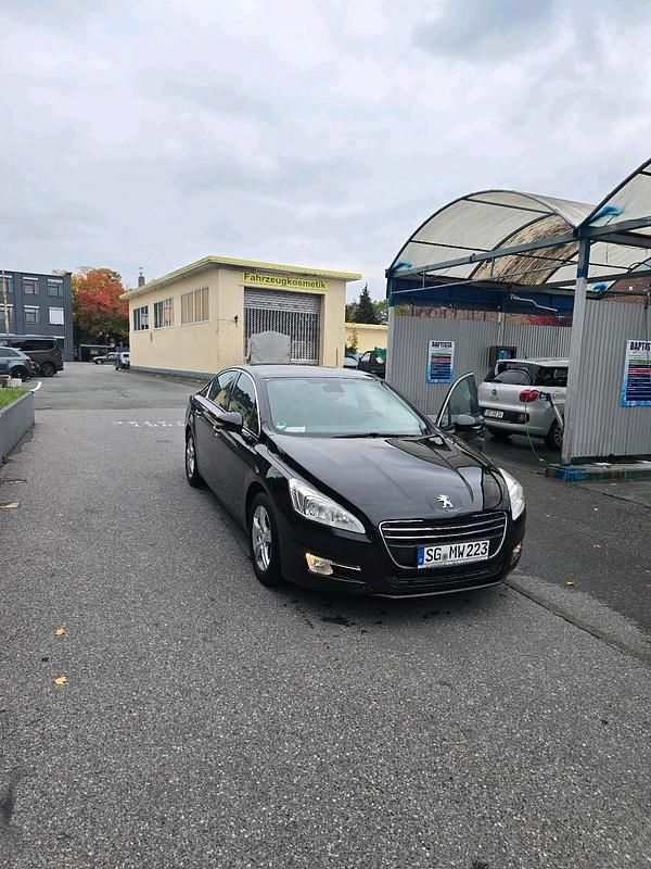 Gebraucht Peugeot 508 156 PS (114 kW) 2012 Schwarz Limousine