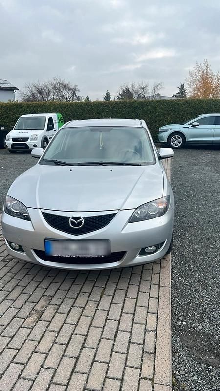 Grau Gebraucht 2008 Mazda 3 Limousine | 1.750 € (Superpreis) - Bild 1/4