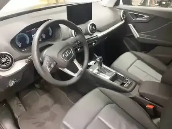 Gebraucht Audi Q2 Ambiente 150 PS (110 kW) 2025 Mythosschwarz metallic SUV