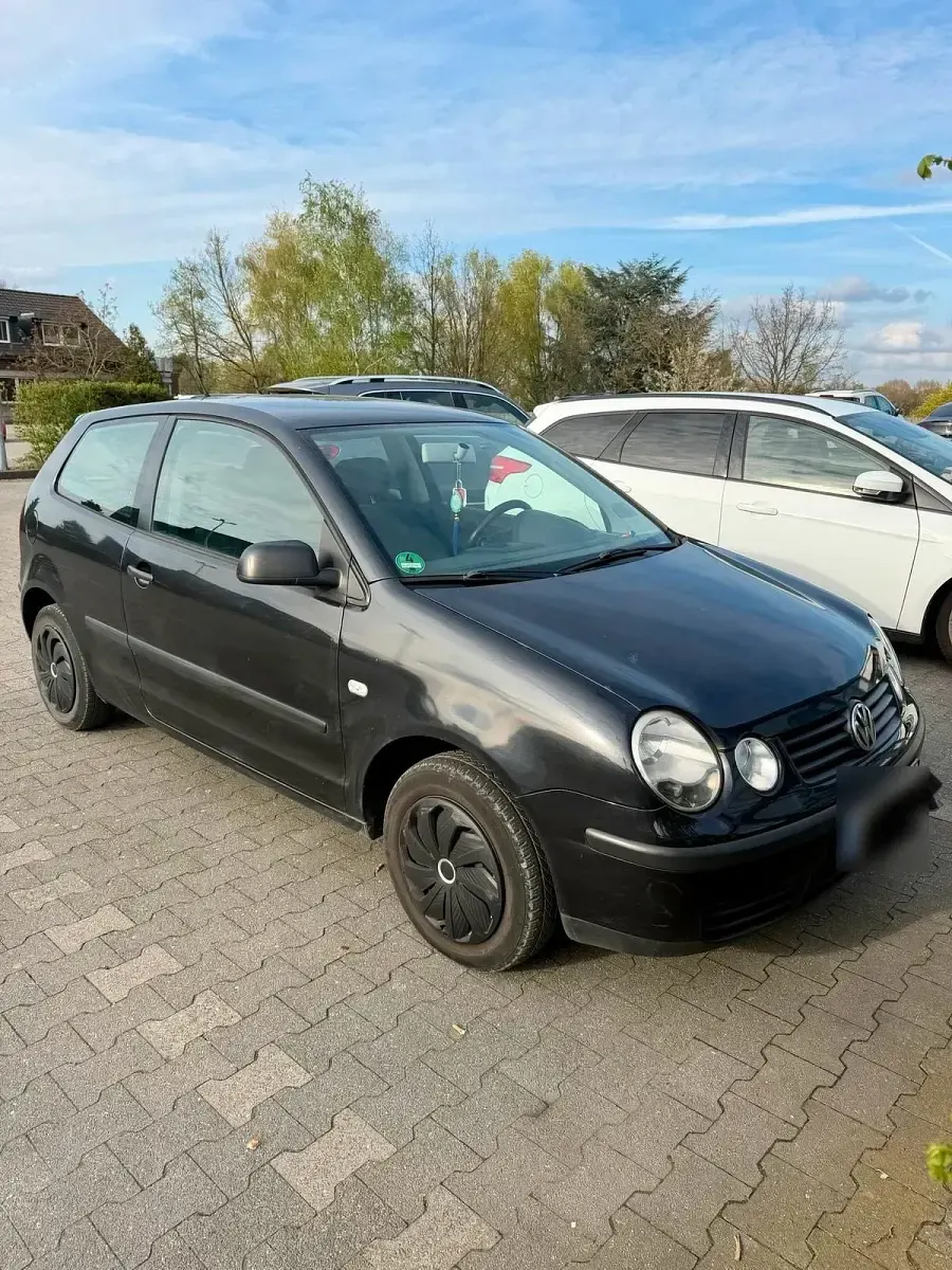 Gebraucht VW Polo 54 PS (39 kW) 2003 Schwarz Kleinwagen