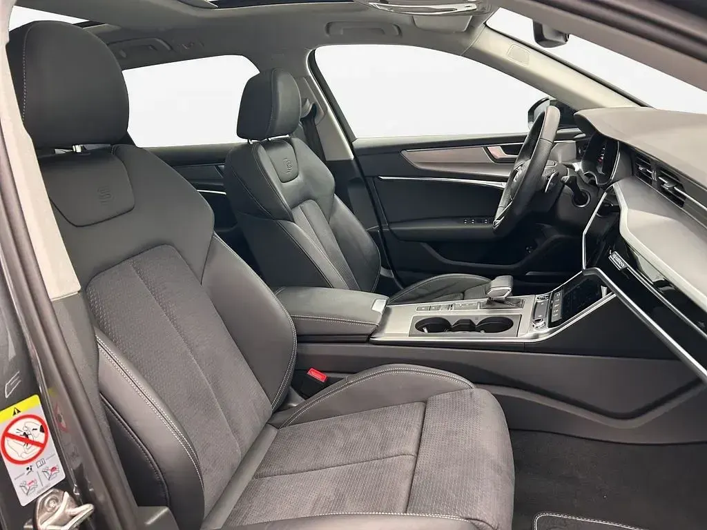 Gebraucht Audi A6 S-Line 367 PS (269 kW) 2023 Daytonagrau perleffekt Kombi
