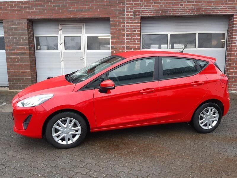 Gebraucht Ford Fiesta Trend 101 PS (74 kW) 2018 Rot Kleinwagen