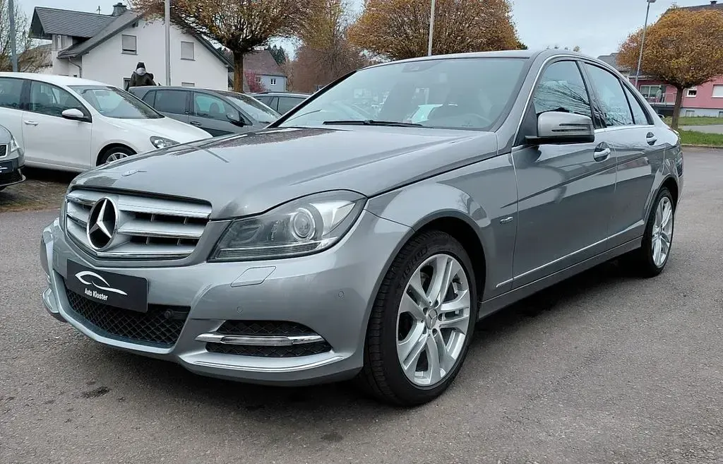 Gebraucht Mercedes C300 231 PS (169 kW) 2012 Silber Limousine
