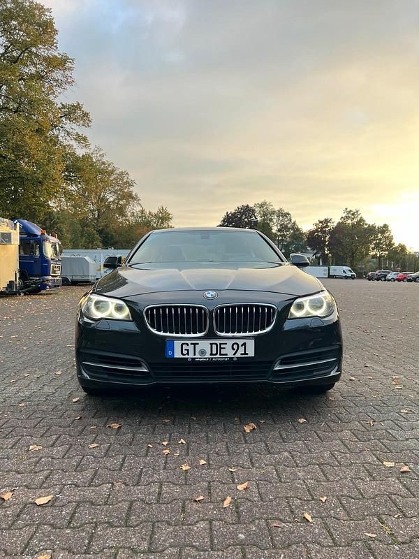 Grau Gebraucht 2014 BMW 530 Limousine | 10.990 € (Superpreis) - Bild 1/4