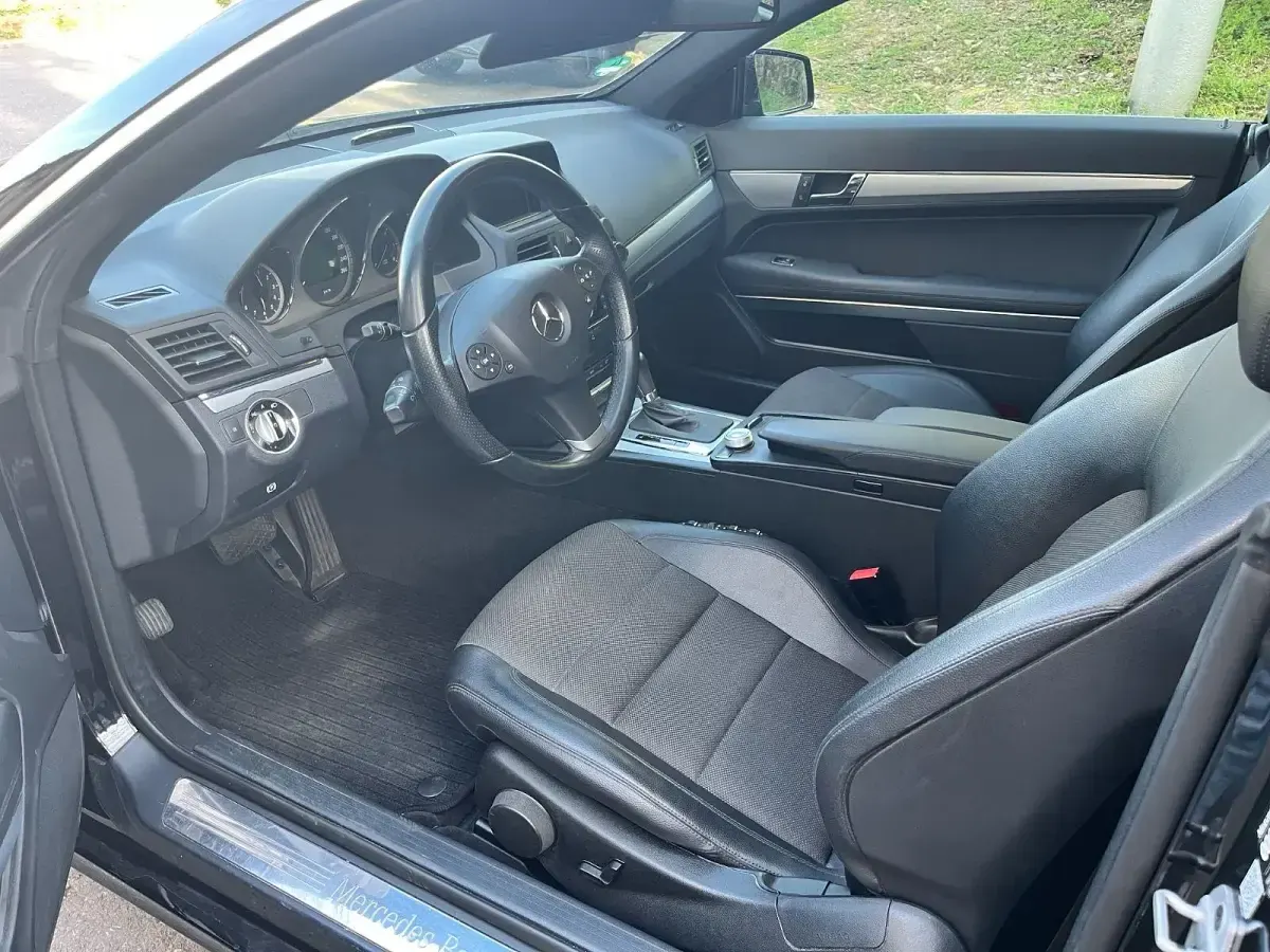 Gebraucht Mercedes E350 231 PS (169 kW) 2010 Schwarz Coupé