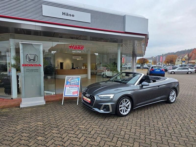 Grau Gebraucht 2021 Audi A5 Cabriolet S-Line Cabrio | 32.495 € - Bild 1/4