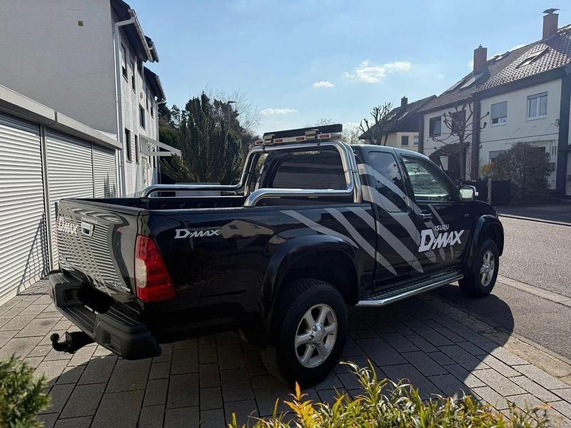 Gebraucht Isuzu D-Max 136 PS (100 kW) 2010 Schwarz Pickup