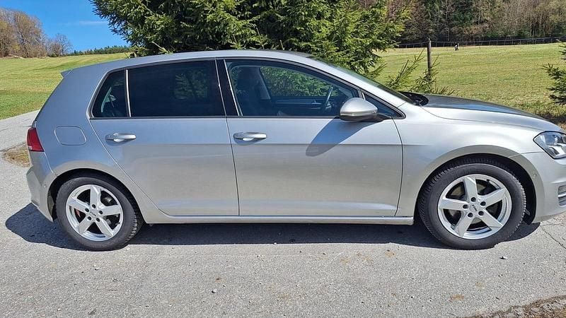 Second-hand VW Golf VII Comfortline 122 CP (89 kW) 2014 Gri Berlinǎ