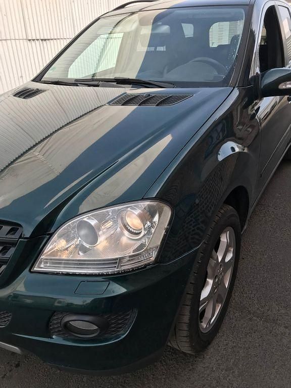 Gebraucht Mercedes ML320 224 PS (164 kW) 2006 Grün SUV
