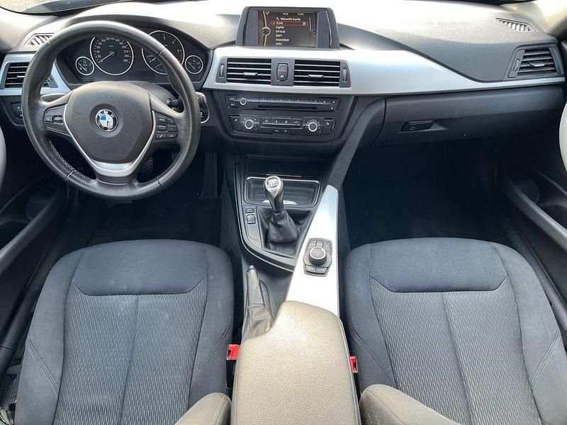 Second-hand BMW 320 184 CP (135 kW) 2012 Gri Berlinǎ