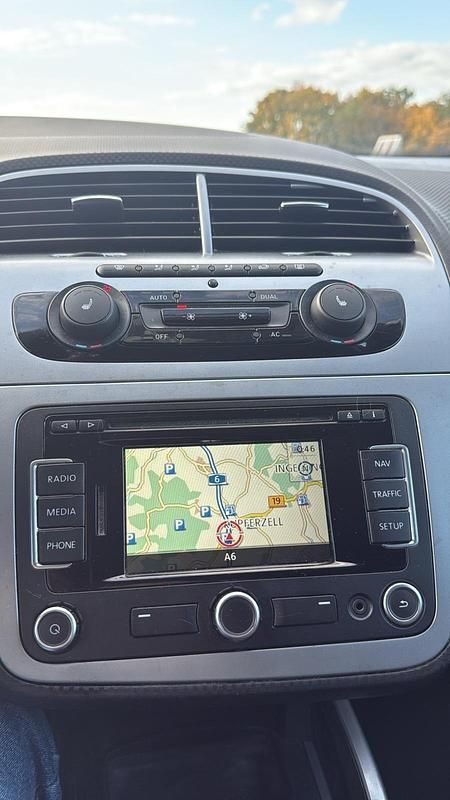 Gebraucht Seat Altea 140 PS (102 kW) 2012 Silber Van / Kleinbus