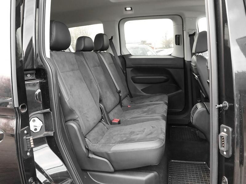 Gebraucht VW Caddy Style 122 PS (89 kW) 2024 Deep black perleffekt Van / Kleinbus
