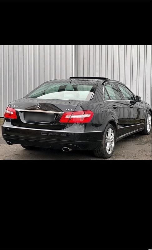 Gebraucht Mercedes E350 292 PS (214 kW) 2010 Schwarz Limousine