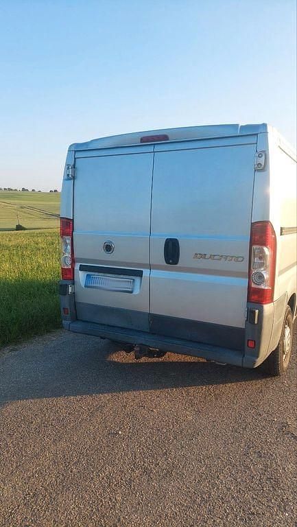Gebraucht Fiat Ducato 137 PS (100 kW) 2011 Silber Van