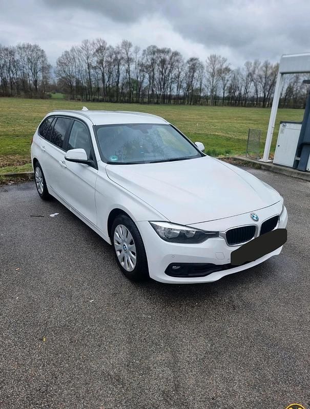 Gebraucht BMW 318 150 PS (110 kW) 2016 Weiß Kombi
