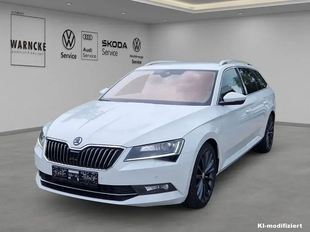 Gebraucht Skoda Superb Style 190 PS (139 kW) 2016 Kombi