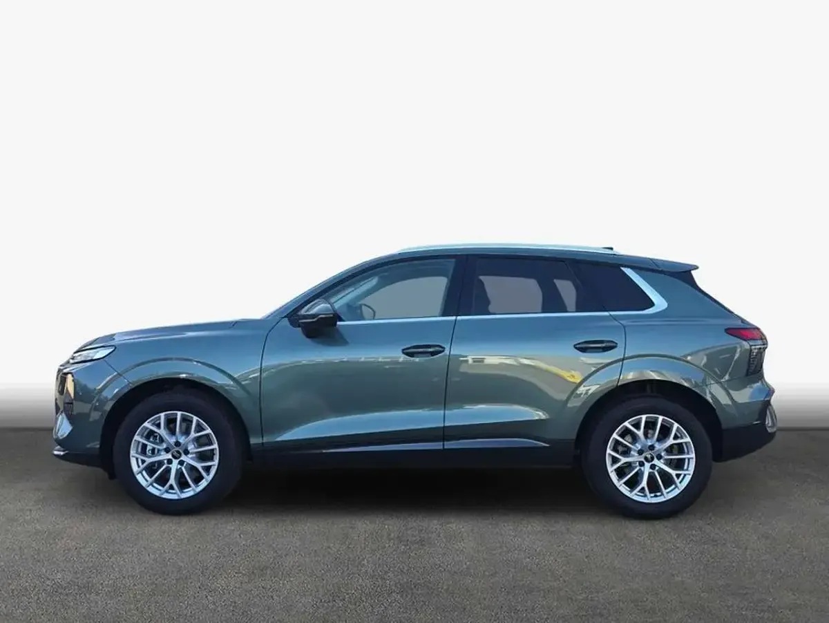 Gebraucht Audi Q3 Sport 150 PS (110 kW) 2026 Grün SUV