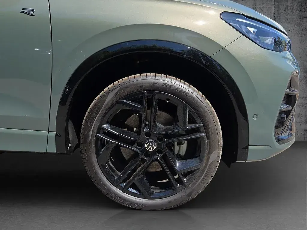 Neu VW Tiguan R-line 193 PS (141 kW) 2026 Grün SUV