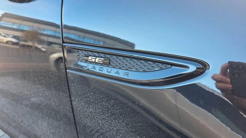 Gebraucht Jaguar E-Pace R-Dynamic 200 PS (147 kW) 2020 Schwarz SUV