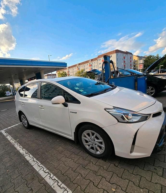 Gebraucht Toyota Prius+ 132 PS (97 kW) 2019 Weiß Van / Kleinbus