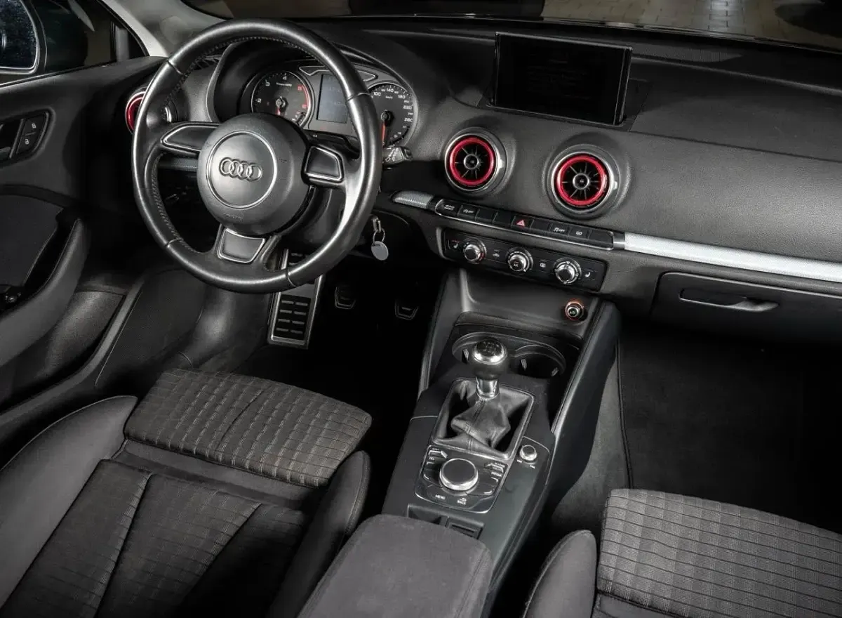 Gebraucht Audi A3 Ambition 150 PS (110 kW) 2013 Grau Coupé