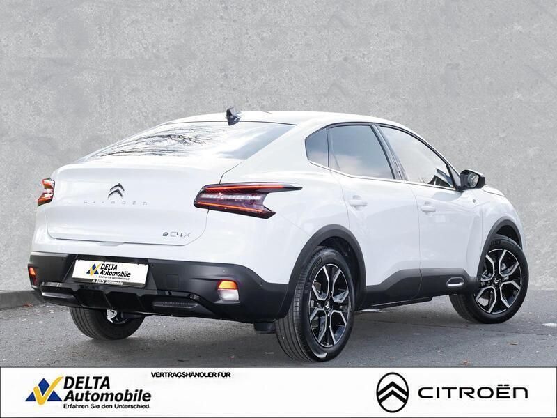 Gebraucht Citroën e-C4 114 kW (156 PS) 2024 Okenitweiß Limousine