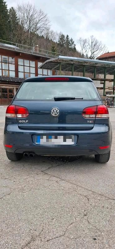 Gebraucht VW Golf VI 125 PS (91 kW) 2011 Blau Kleinwagen