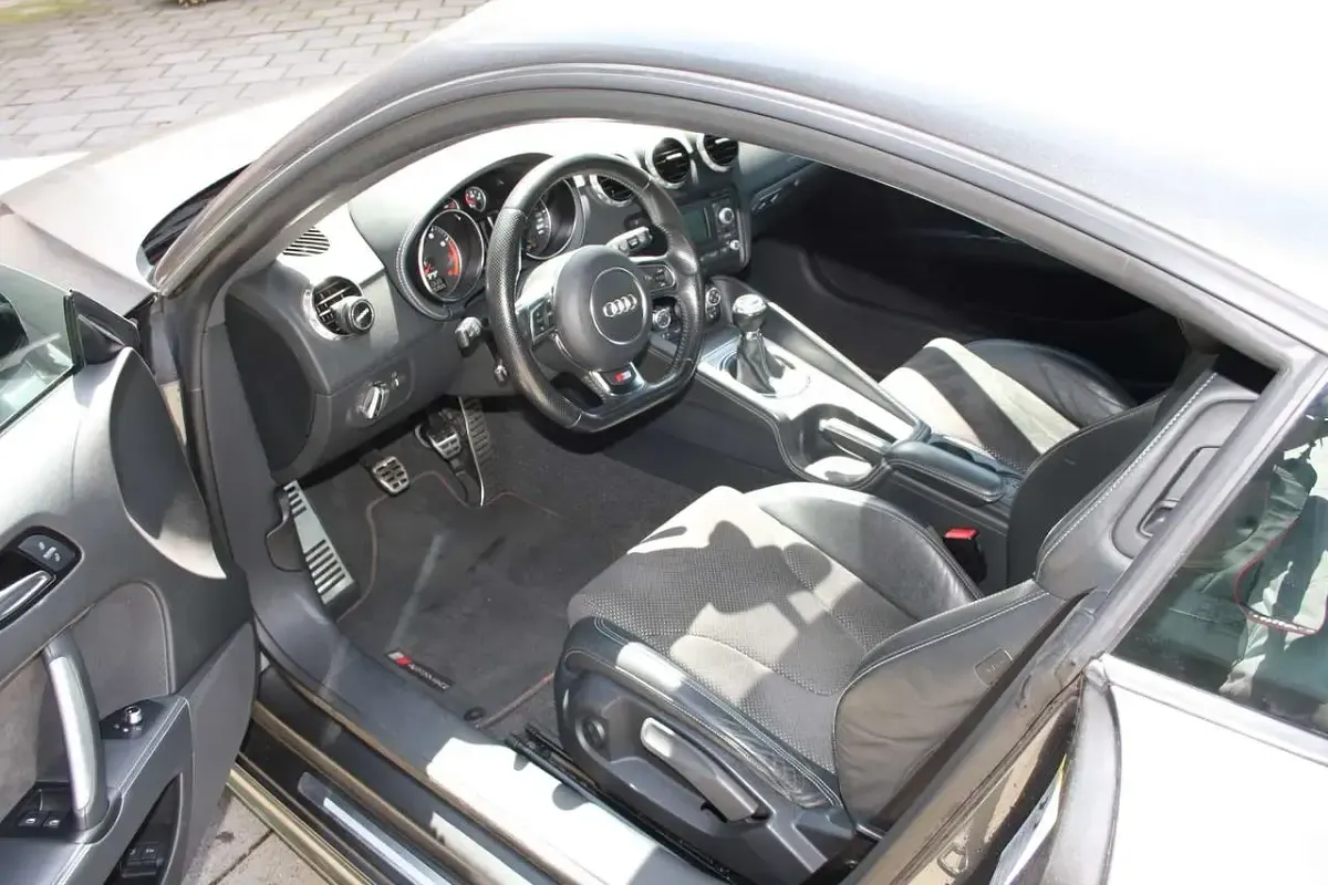 Gebraucht Audi TT Competition 160 PS (117 kW) 2014 Grau Coupé