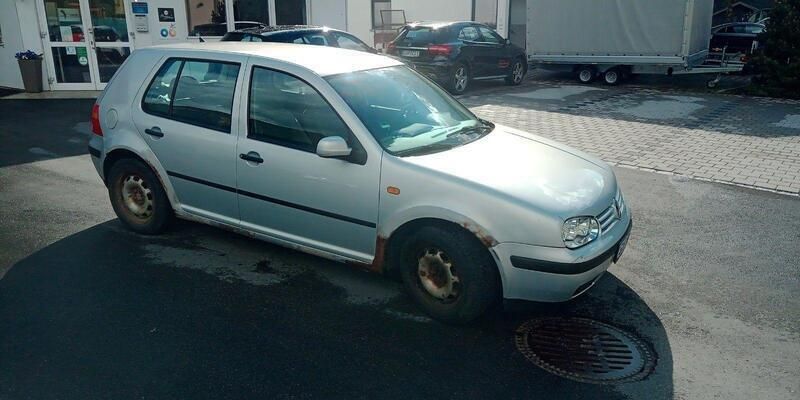 Silber Gebraucht 1998 VW Golf IV Kombi | 800 € (Guter Preis) - Bild 1/4