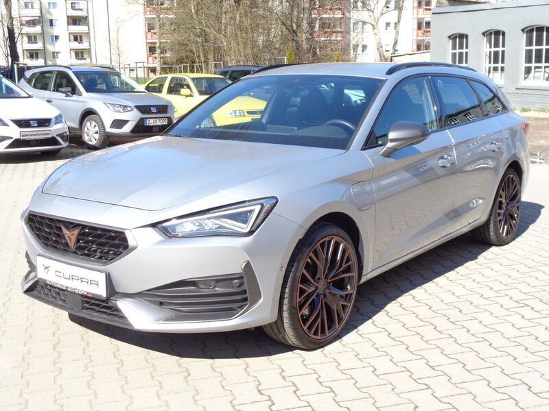 Silber Gebraucht 2021 Cupra Leon Limousine | 22.990 € (Fairer Preis) - Bild 1/4