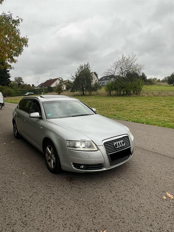 Silber Gebraucht 2006 Audi A6 Kombi | 1.900 € (Superpreis) - Bild 1/4