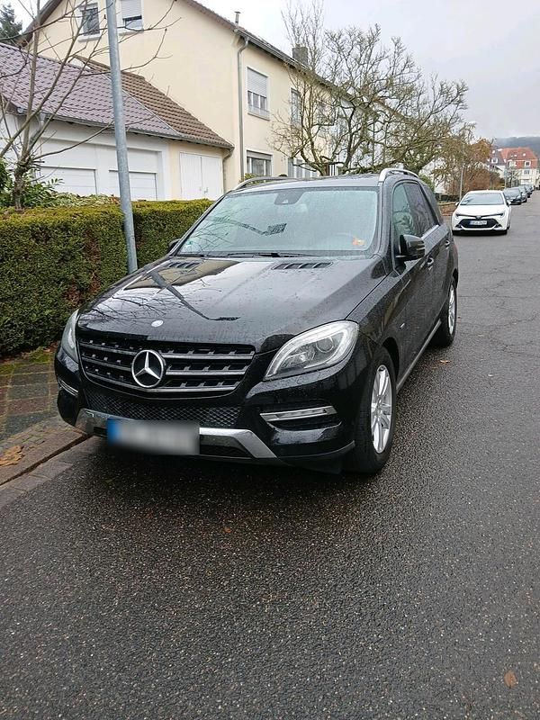 Schwarz Gebraucht 2012 Mercedes ML350 SUV | 14.500 € (Guter Preis) - Bild 1/2