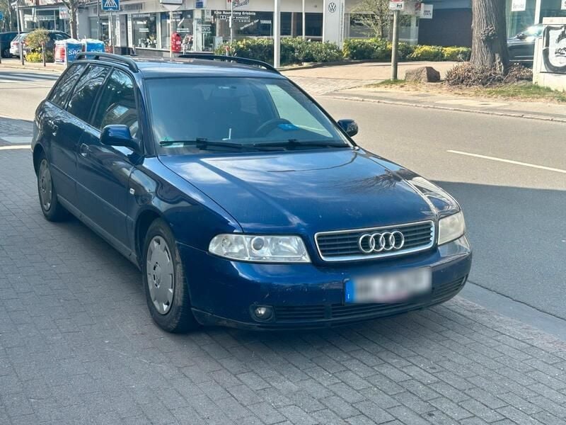 Blau Gebraucht 2001 Audi A4 Kombi | 590 € (Guter Preis) - Bild 1/4