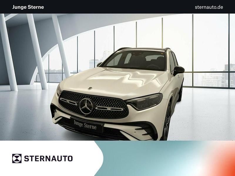 Manufaktur diamantweiß bright Gebraucht 2023 Mercedes GLC300 Premium SUV | 60.690 € (Fairer Preis) - Bild 1/4