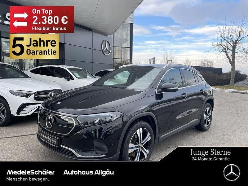 Gebraucht Mercedes EQA250 Advanced 139 kW (190 PS) 2022 Lack kosmosschwarz SUV