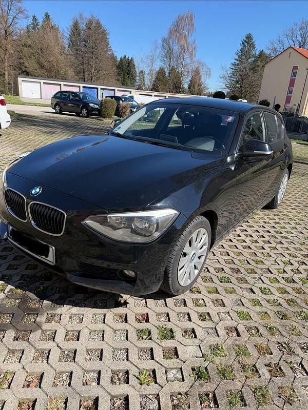Gebraucht BMW 116 136 PS (100 kW) 2013 Schwarz Kleinwagen
