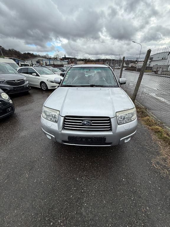 Gebraucht Subaru Forester Active 158 PS (116 kW) 2007 Silber SUV