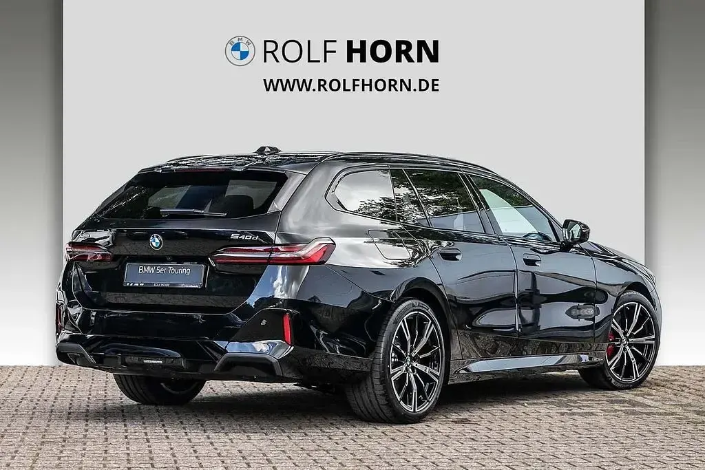 Neu BMW 540 Comfort Edition 303 PS (222 kW) 2025 Schwarz Kombi