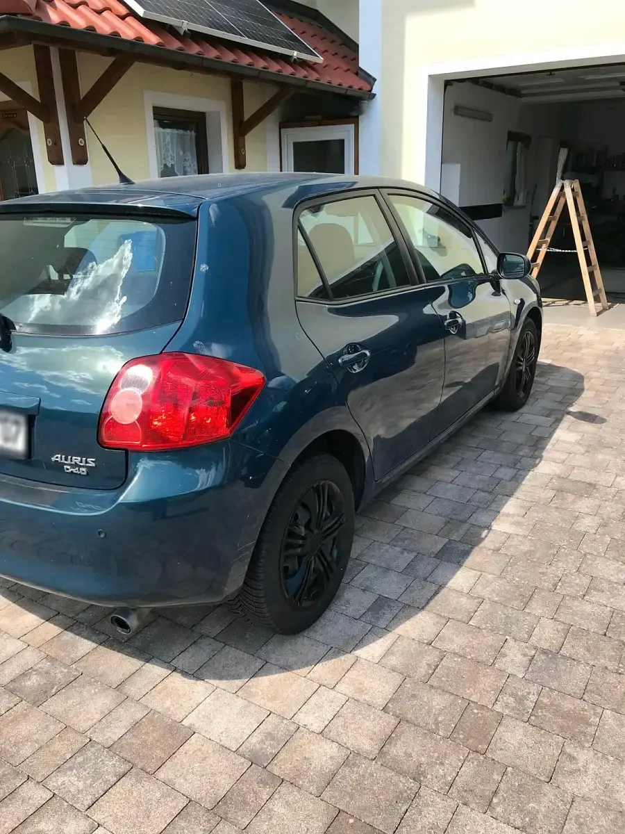 Gebraucht Toyota Auris 126 PS (92 kW) 2007 Blau Kleinwagen