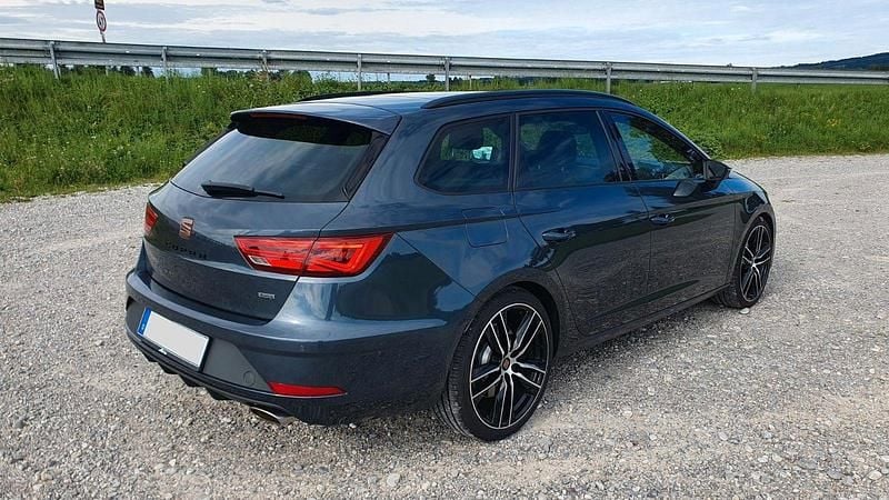 Gebraucht Cupra Leon 300 PS (220 kW) 2019 Grau Kombi