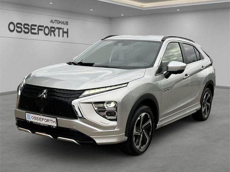 Gebraucht Mitsubishi Eclipse Cross Select 98 PS (72 kW) 2023 M) (silber SUV